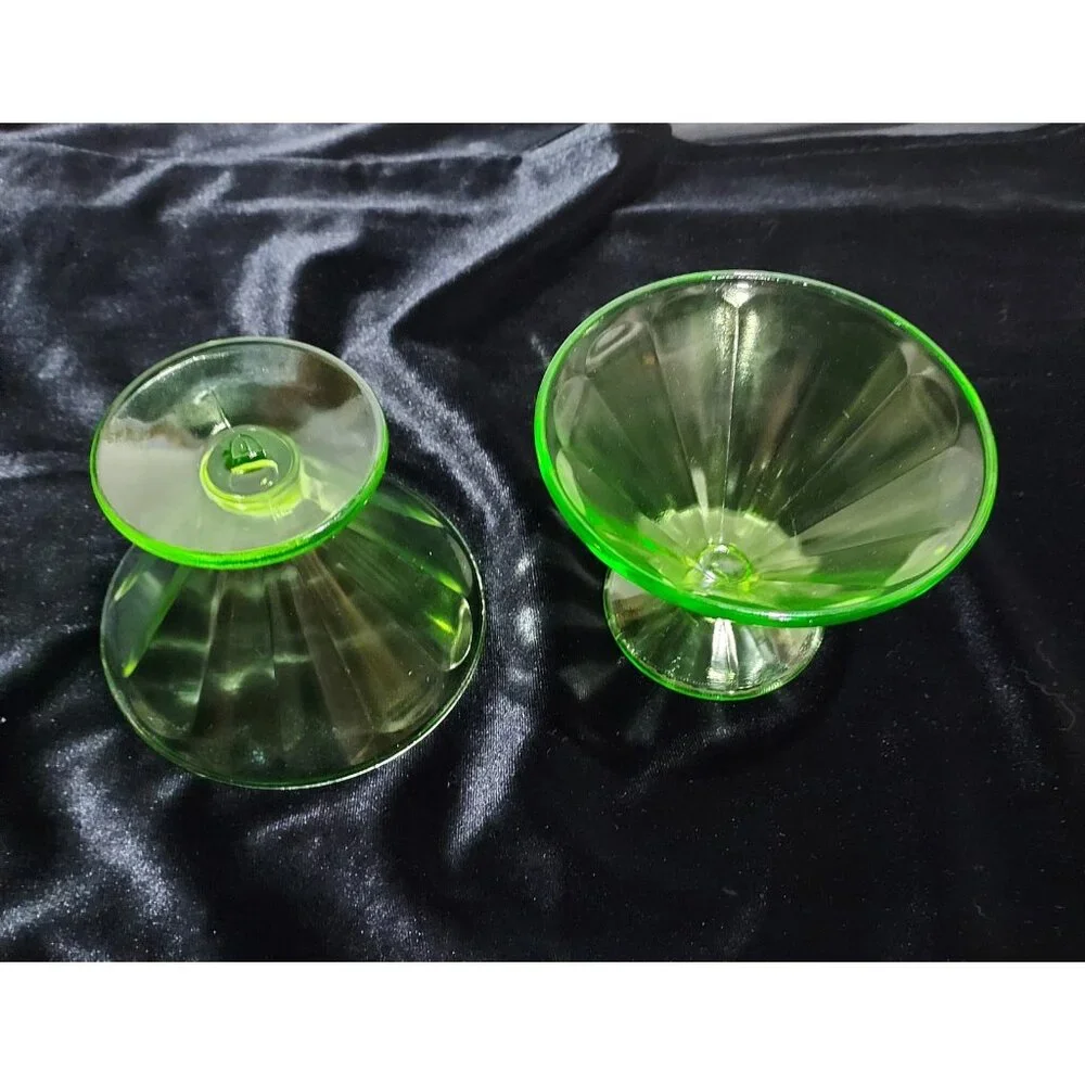 Federal Glass Company Pudding Custard Sherbet 2 Cups Glowy Depression Green - Picture 7 of 16